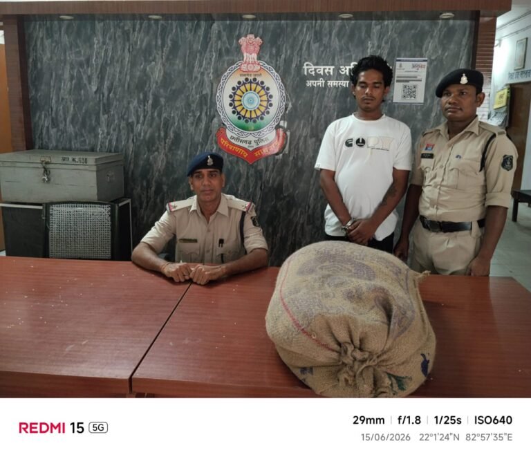 चलते ट्रक से चावल चोरी करने वाला आरोपी गिरफ्तार, 50 किलो चावल बरामद